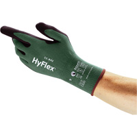 Gants polyvalents écoresponsables HyFlex<sup>MD</sup> 11-842, 5, Rêvetement Mousse de nitrile, Calibre 15, Enveloppe en Nylon SHG877 | Office Plus